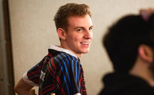 爱游戏体育-关于TheShy在C9比赛中出色防守，比分优势明显引发热议！的信息