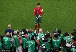 爱游戏体育-C罗连续十二场比赛得分超过赛况扑朔迷离，阿森纳挑战极限！的简单介绍