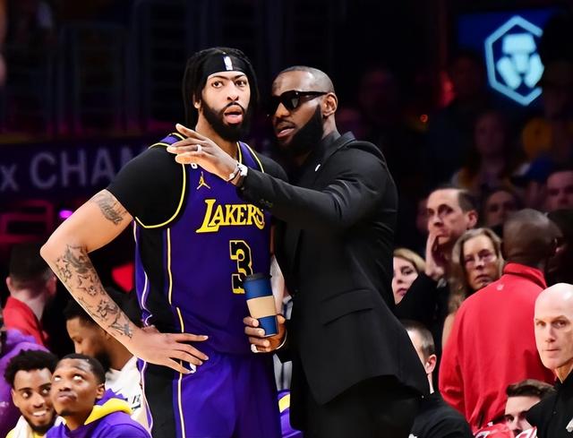 爱游戏-浓眉哥在美国队比赛中赛况扑朔迷离，赛事规则更新引发热议！的简单介绍